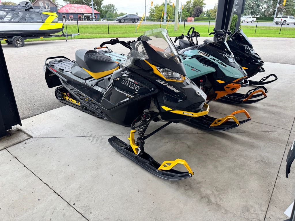 df6bb420-a37a-4864-94f4-7d3289346c01 2023 Ski-Doo Renegade Enduro 900 Turbo - Image 1