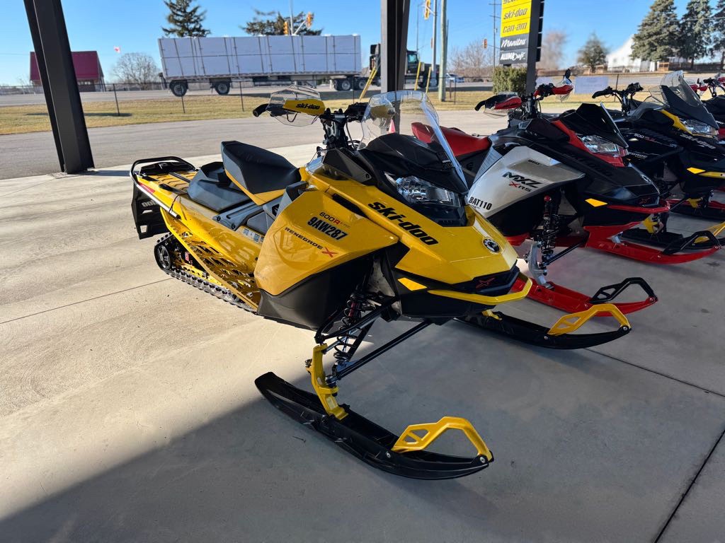 f8f9be1f-d173-488a-844b-e24812d89435 2023 Ski-Doo Renegade X 600R - Image 1